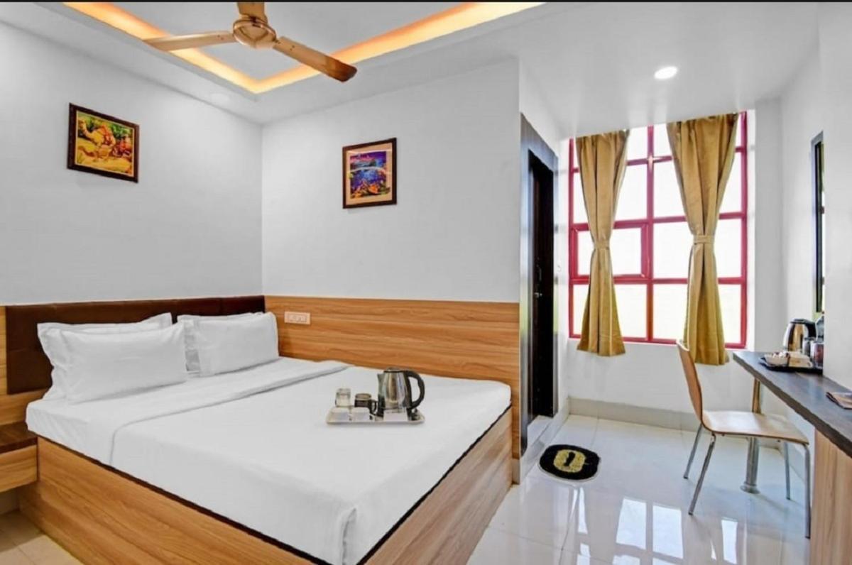 Gods County. Resort & Banquets Тарапит Екстериор снимка
